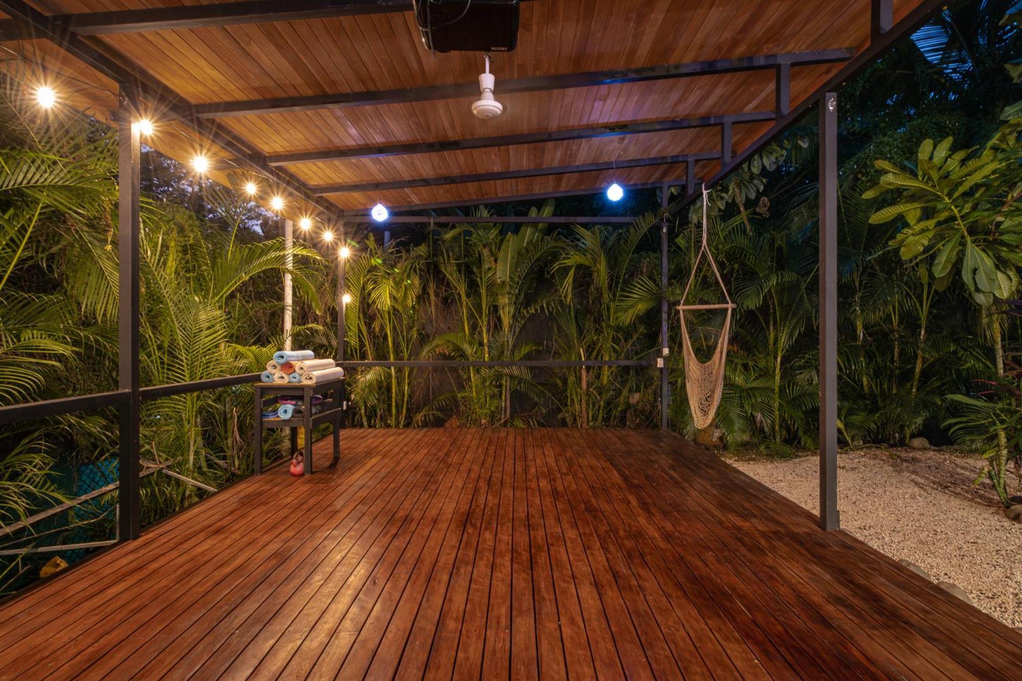 Akih Pods Hostel Playa Santa Teresa  Eksteriør billede