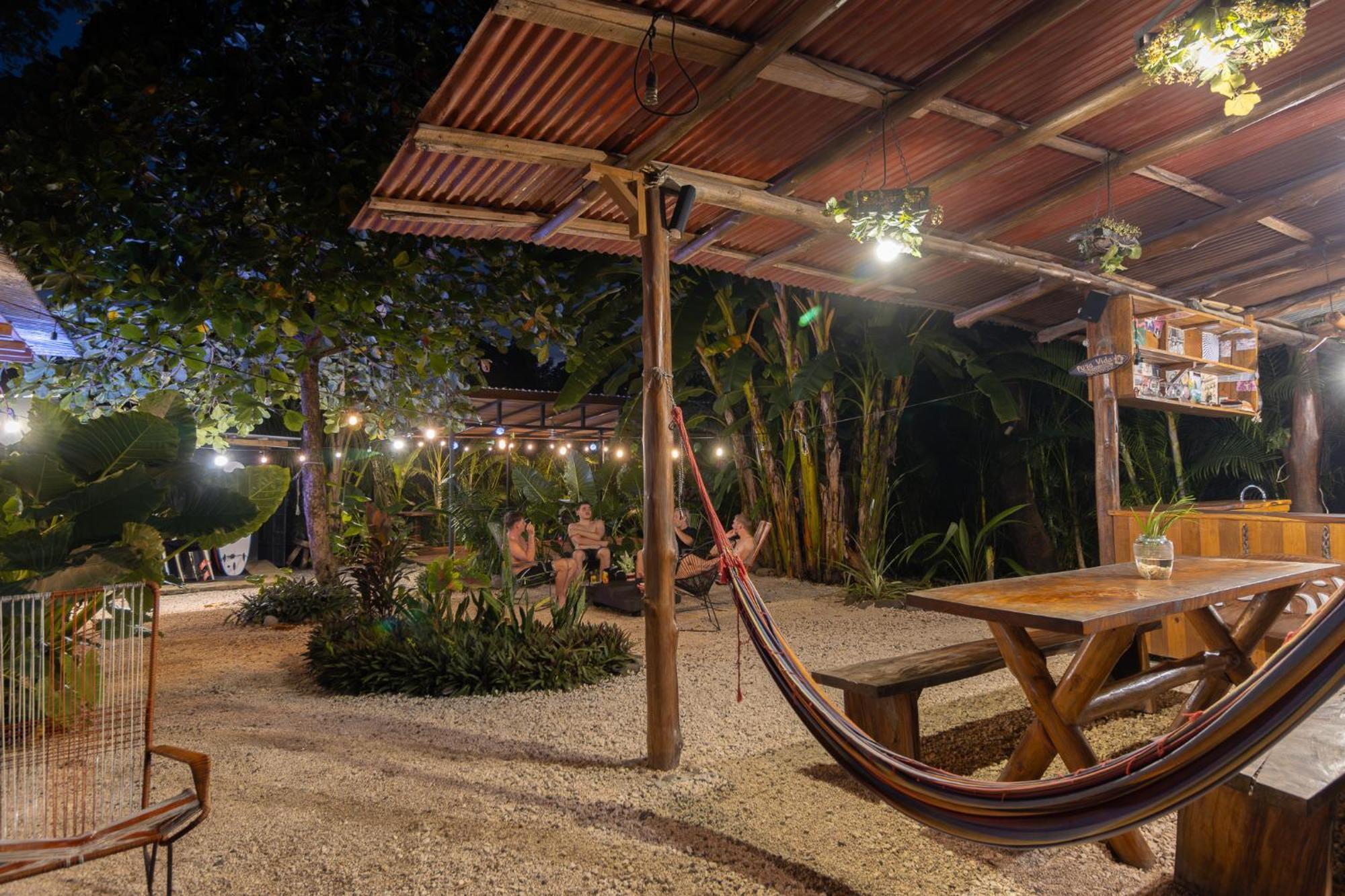 Akih Pods Hostel Playa Santa Teresa  Eksteriør billede