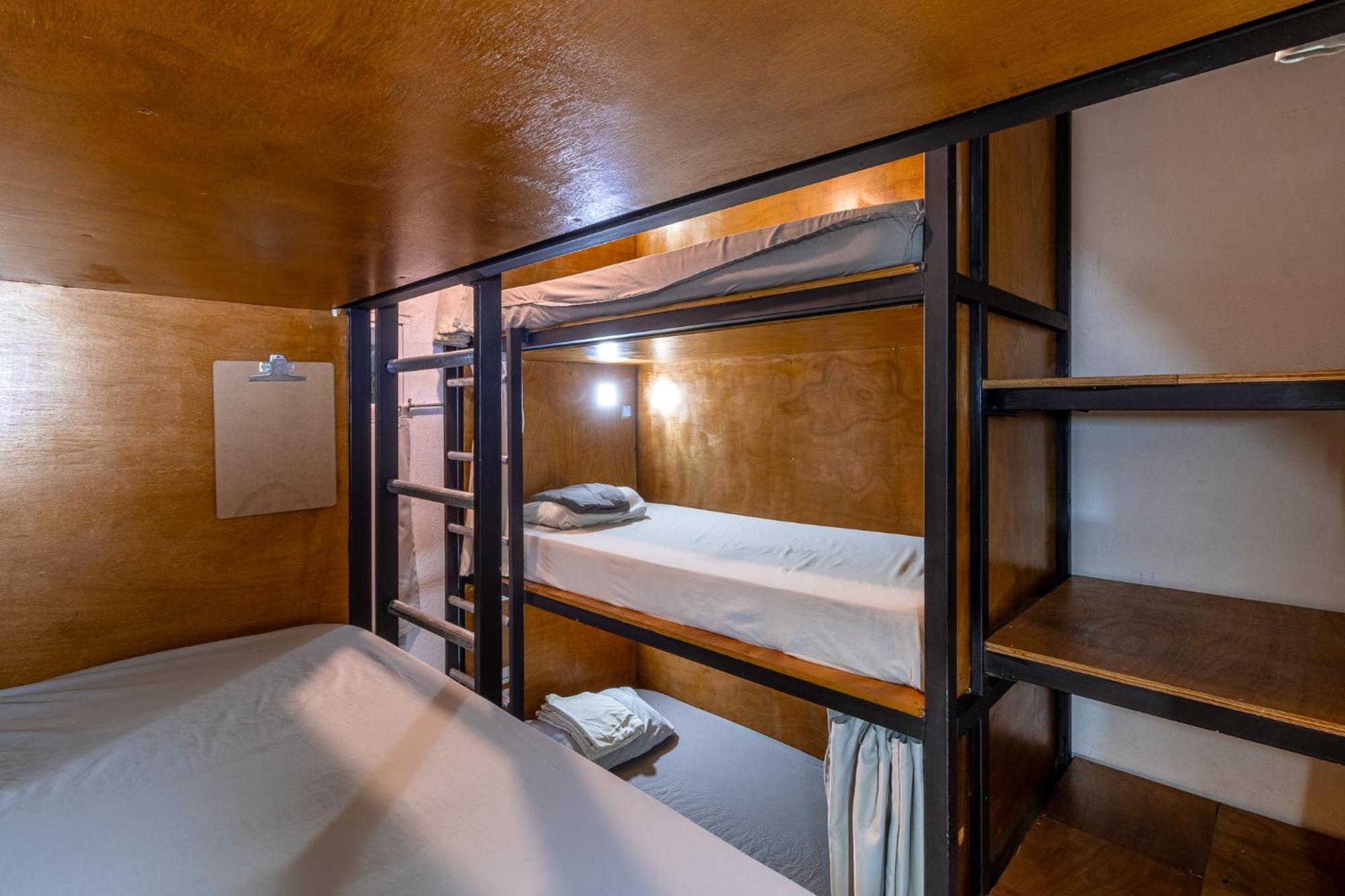 Akih Pods Hostel Playa Santa Teresa  Eksteriør billede