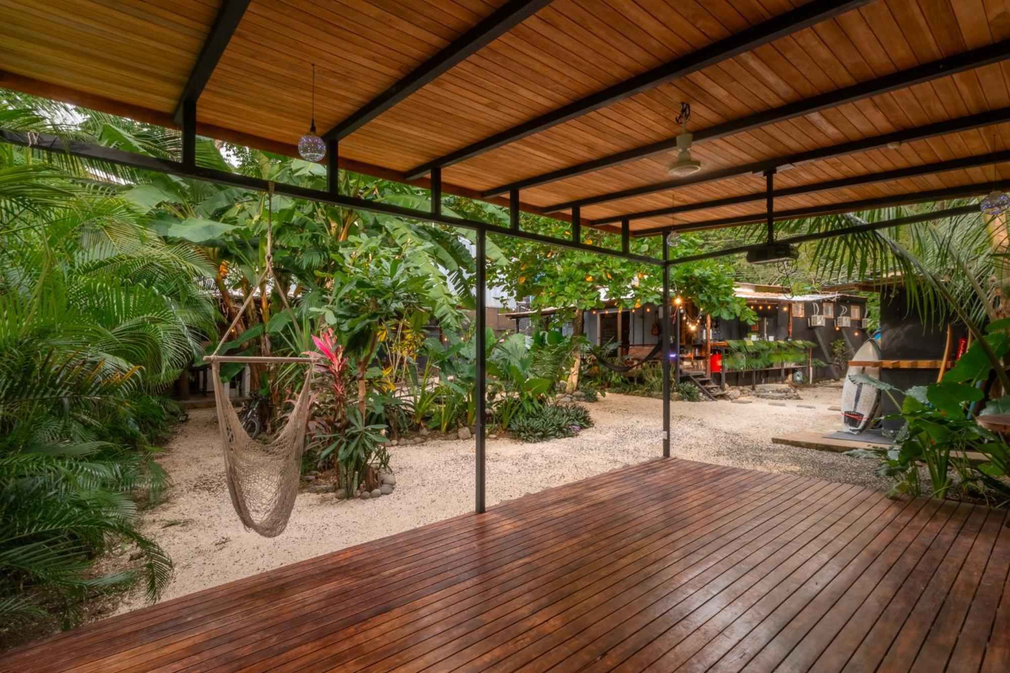 Akih Pods Hostel Playa Santa Teresa  Eksteriør billede