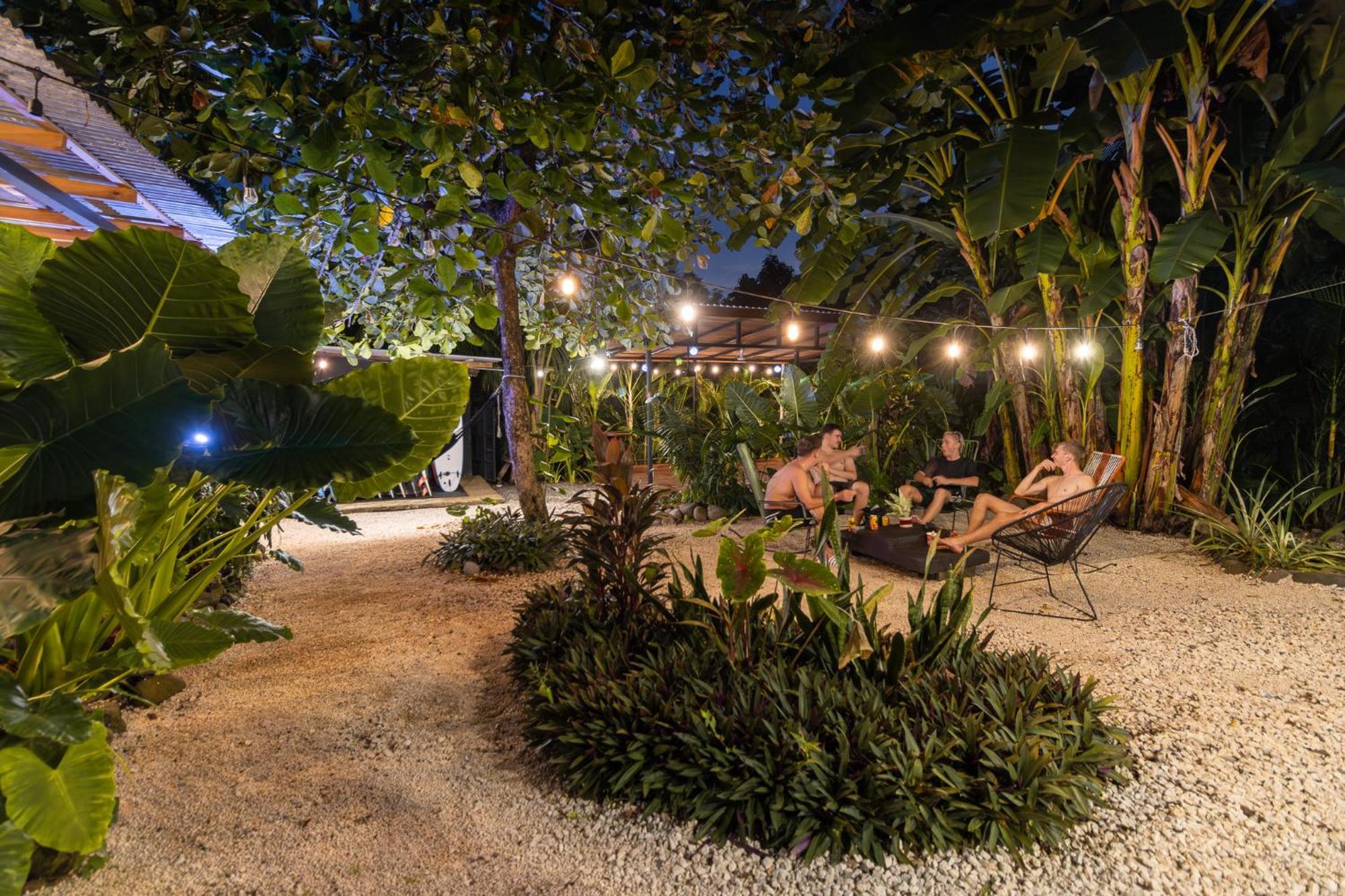 Akih Pods Hostel Playa Santa Teresa  Eksteriør billede